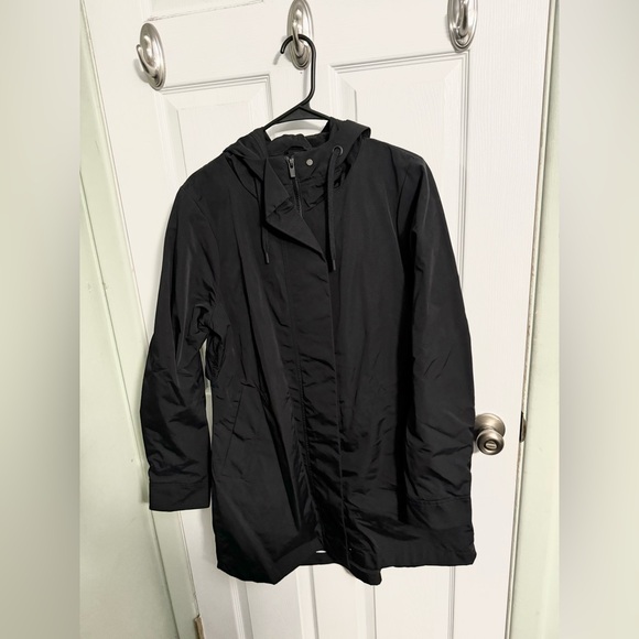 Athleta Forecast Rain Shell - Picture 4 of 8